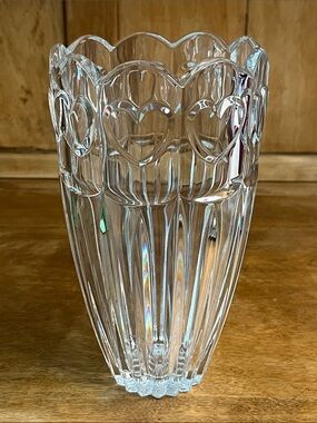 VTG-Fifth Avenue Crystal Sweetheart Vase- Flawless Condition!